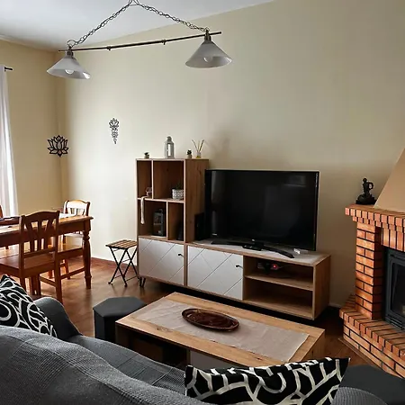 Casa Mayte Perabeles بيت للعطل